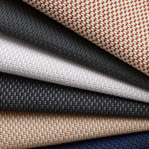 Swan&trade; 3320 Lounge Chair, sand/peach 0238, Fritz Hansen