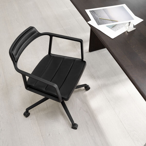 VIPP452 | Swivel Chair | Castors | black/black, Vipp