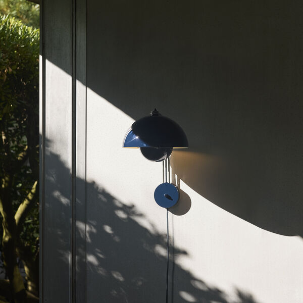 Flowerpot VP8 Wall Lamp, steel blue, &Tradition