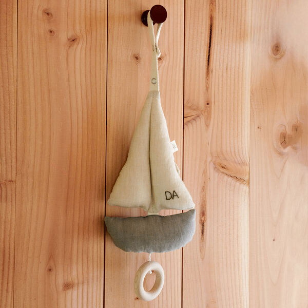 Pondus Sailboat Mobile, Dear April