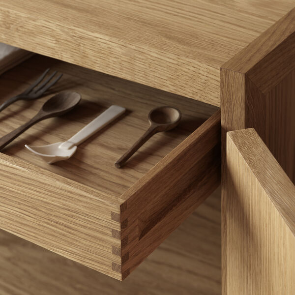 BM0057 Cabinet, oiled oak, Carl Hansen & Søn