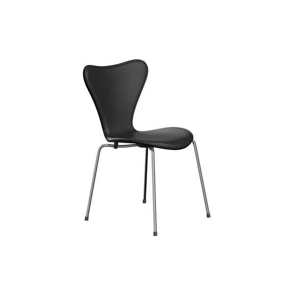 Series 7™ 3107 Front Upholstered Chair, Essential black, Fritz Hansen
