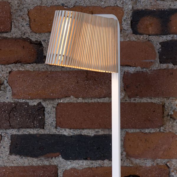 Owalo 7020&nbsp;Table Lamp, birch, Secto Design