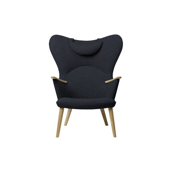 CH78 Mama Bear Lounge Chair, navy/soap treated oak, Carl Hansen & Søn