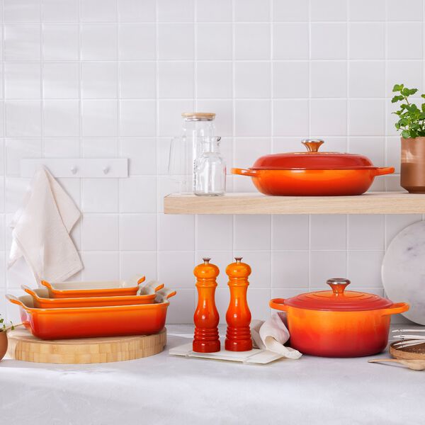 Signature round cast iron pot &Oslash; 20 cm, volcanic, Le Creuset