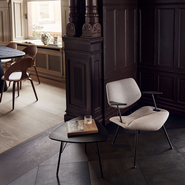 VL135 Cosy Fully Upholstered Lounge Chair, Re-wool 0108/black, VERMUND