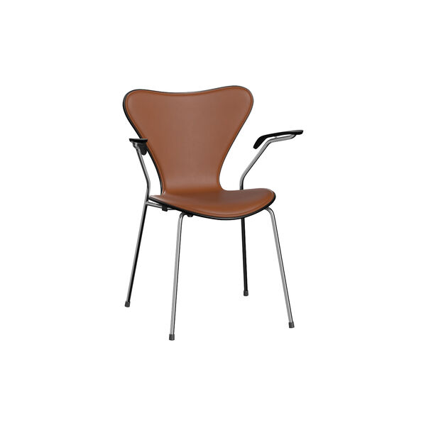 Series 7™ 3207 Front Upholstered Chair, Essential walnut, Fritz Hansen