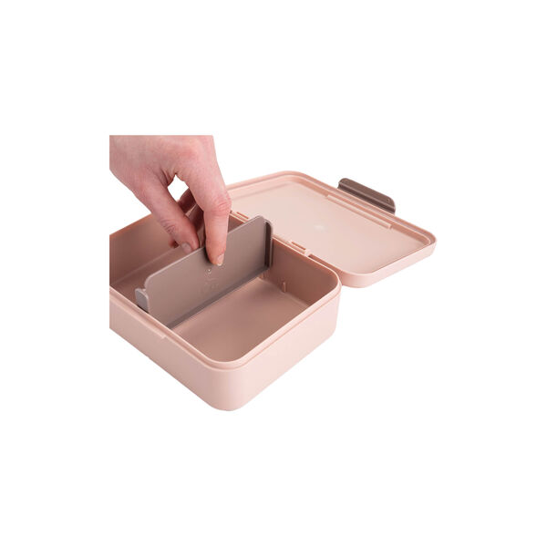 Tiny Farm Lunch Box with Divider, powder Tiny Farm Lunch Box with Divider, powder, Done by Deer