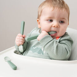 Foodie Easy-grip Baby Spoon 3-pack, green, Done by Deer