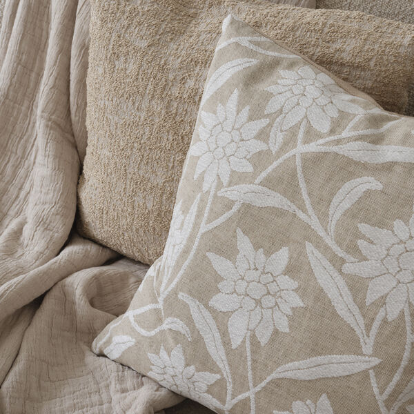 Daia Cushion, ecru, Compliments