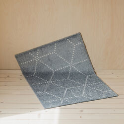 Hagl Silver Doormat, Heymat