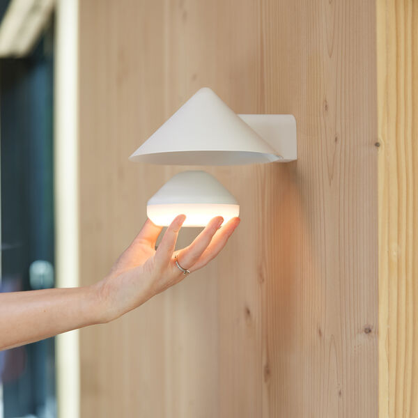 Grasp Wall Lamp, matt white Grasp Wall Lamp, matt white, FRANDSEN