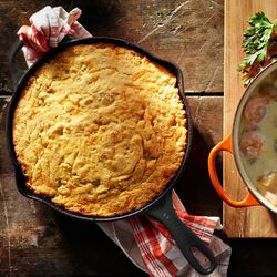 Signature cast iron deep skillet &Oslash; 26 cm, matte black, Le Creuset