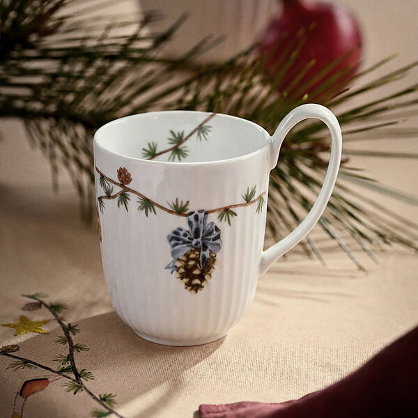 Hammersh&oslash;i Christmas High‑handled cup, white w. deco, K&auml;hler