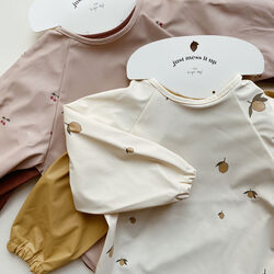 2-pack Dinner Bib with Sleeves, cherry, Konges Sløjd