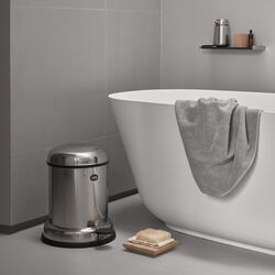 VIPP14 Pedal Bin, stainless steel VIPP14 Pedal Bin, stainless steel, Vipp