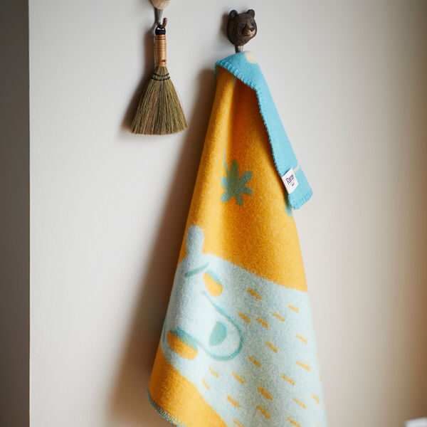 BEAR Baby Size Throw, turquoise/orange BEAR Baby Size Throw, turquoise/orange, Røros Tweed