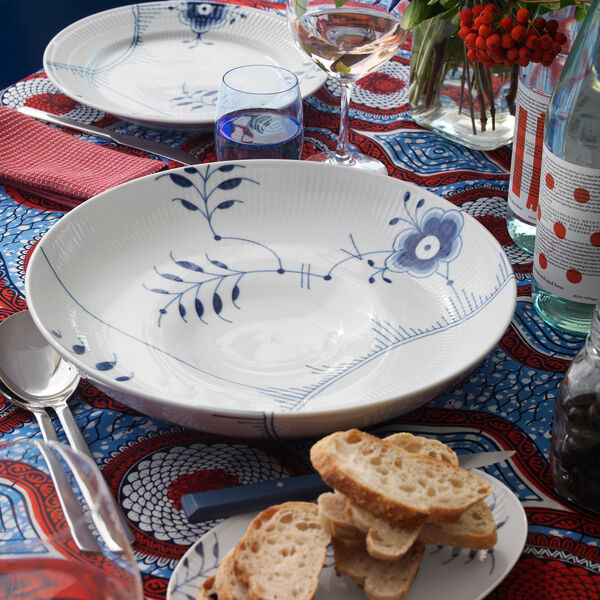 Blue Fluted Mega dish &Oslash; 34 cm, Royal Copenhagen