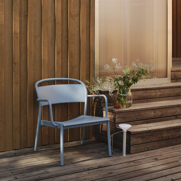Linear Steel Lounge Armchair, pale blue Linear Steel Lounge Armchair, pale blue, Muuto