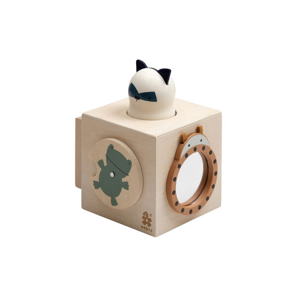 Woodland Activity Cube, Sebra