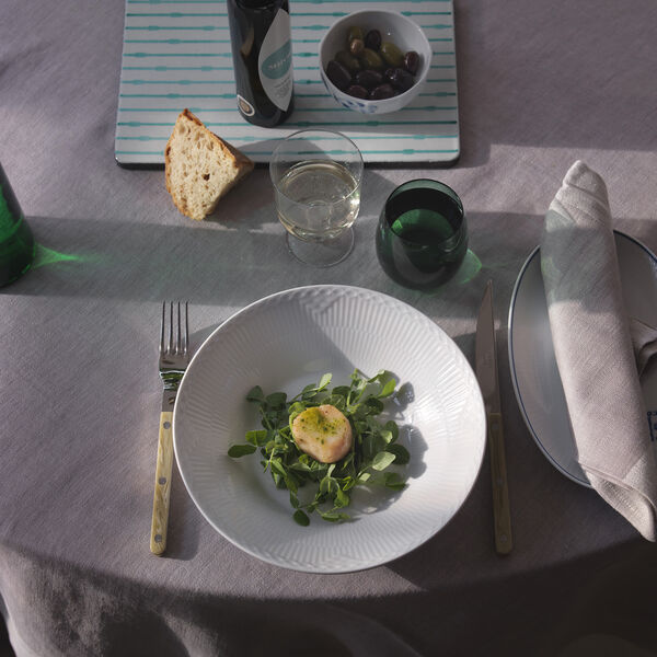 White Fluted Half Lace Deep Plate &Oslash; 24 cm, Royal Copenhagen