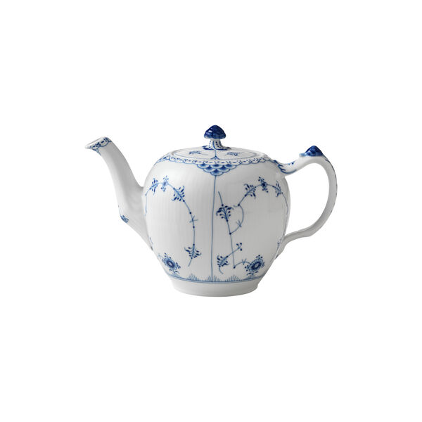 Blue Fluted Half Lace Teapot 100 cl Blue Fluted Half Lace Teapot 100 cl, Royal Copenhagen