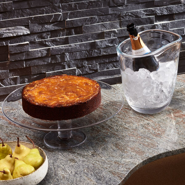 Konstantin Cakestand, LSA International