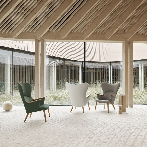 CH78 Mama Bear loungechair, umber 61273 CH78 Mama Bear loungechair, umber 61273, Carl Hansen & Søn