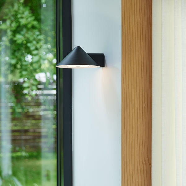 Grasp Wall Lamp, matt black Grasp Wall Lamp, matt black, FRANDSEN
