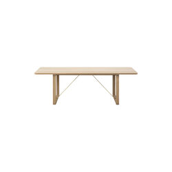 BM67 Coffee Table, soap treated oak/brass, Fredericia Furniture