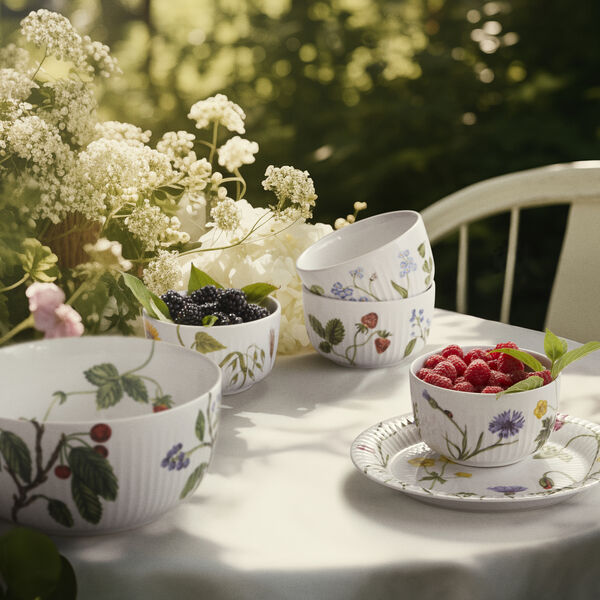 Hammershøi Summer Plate Ø 22 cm, wild flowers, Kähler