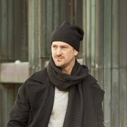 Pleece Beanie, black, Design House Stockholm