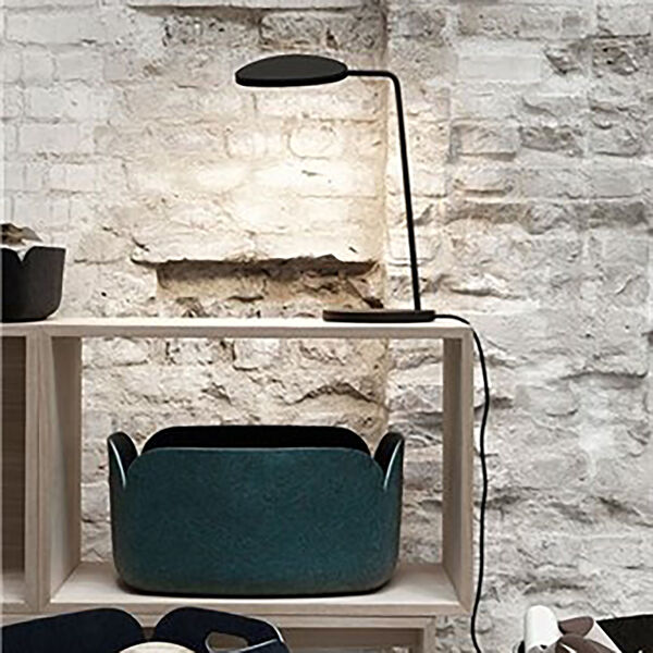 Leaf Table Lamp, black, Muuto