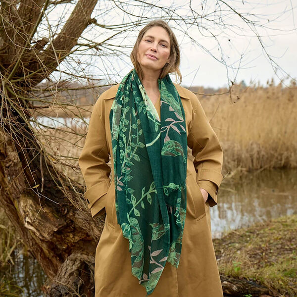 PAINTED LEAVES scarf, green, Bella Ballou