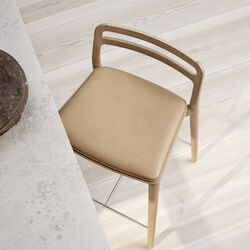 VIPP484 Cabin Counter Stool, light oak/sand, Vipp