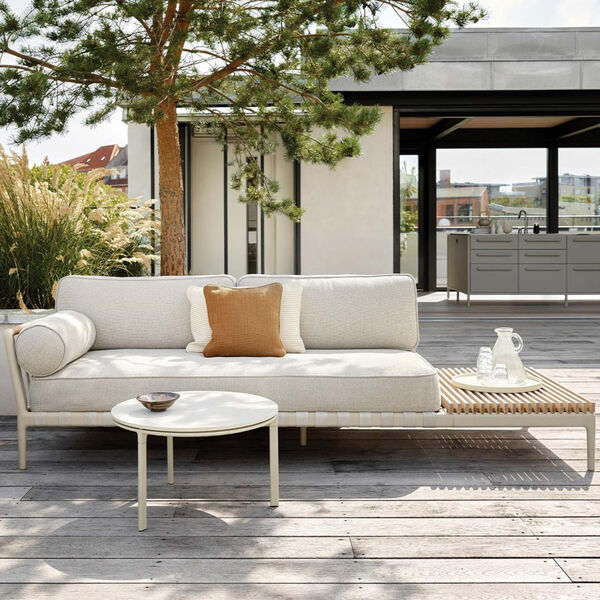 VIPP720 Open-Air Sofa Table End Left