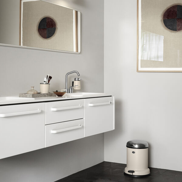 VIPP14 Pedal Bin, beige VIPP14 Pedal Bin, beige, Vipp