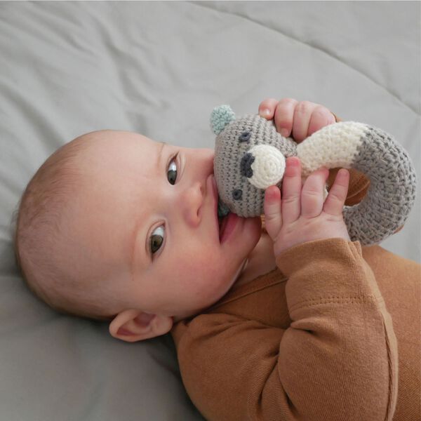 Oline Bear Rattle, white/grey/blue Oline Bear Rattle, white/grey/blue, Franck & Fischer