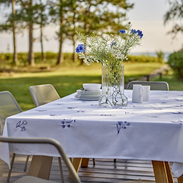 Charm Tablecloth, white, S&ouml;dahl