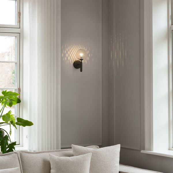 Miira Wall Lamp, rock grey/optic clear Miira Wall Lamp, rock grey/optic clear, Nuura