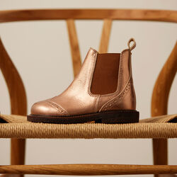 Chelsea Boot With Brogue Hole Pattern, bronze metallic/cognac, ANGULUS