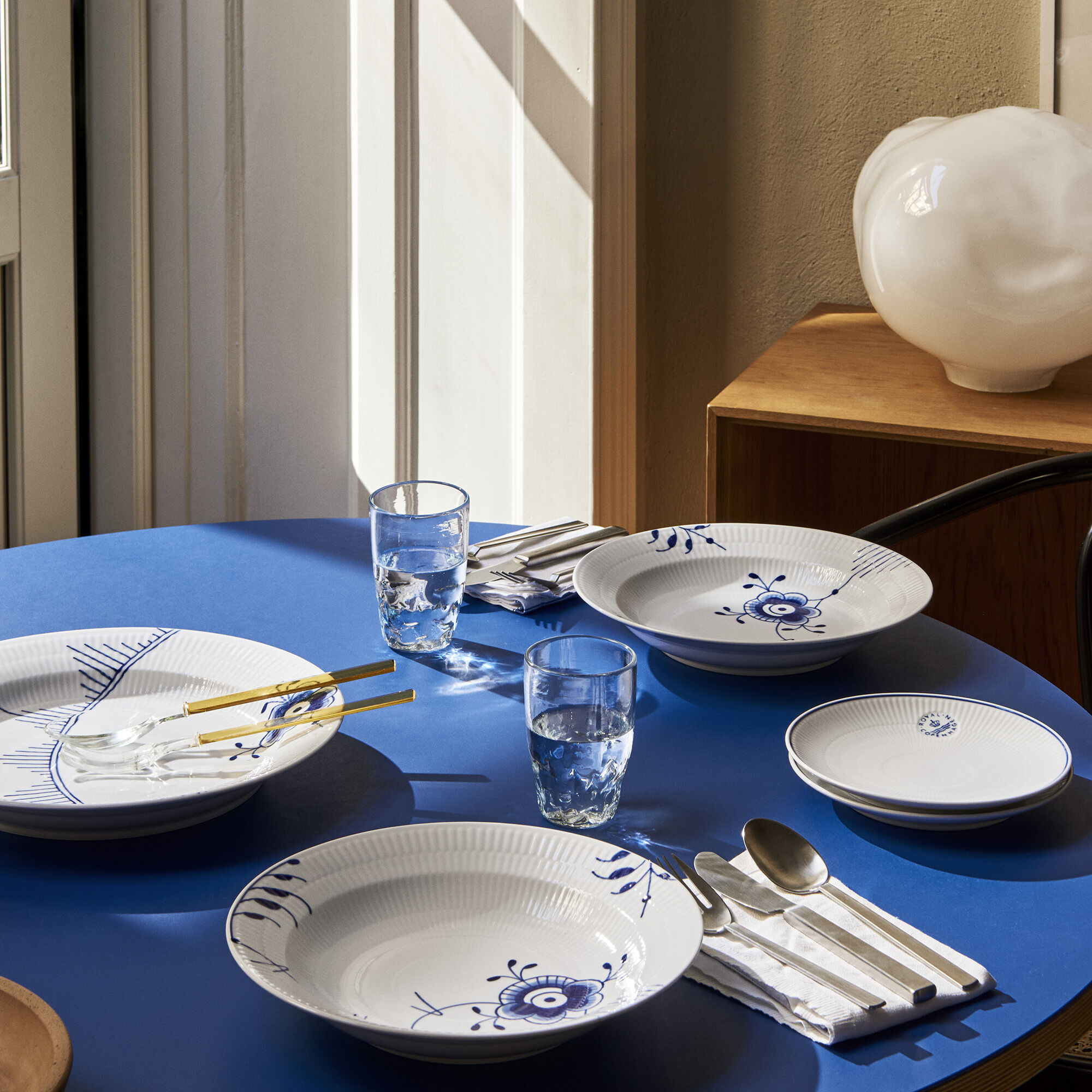 Royal copenhagen blue discount plates