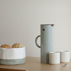 EM77 Vacuum Jug 1 L, dusty green, Stelton