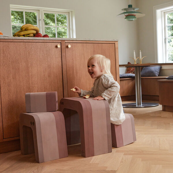 Anteater, vintage rose, bObles