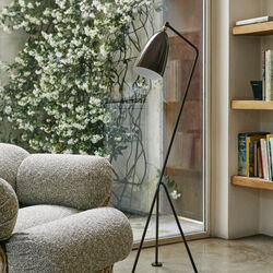 Gr&auml;shoppa Floor Lamp, walnut brown glossy, GUBI