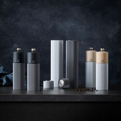 Line Pepper Mill 18 cm, nature/grey, Peugeot
