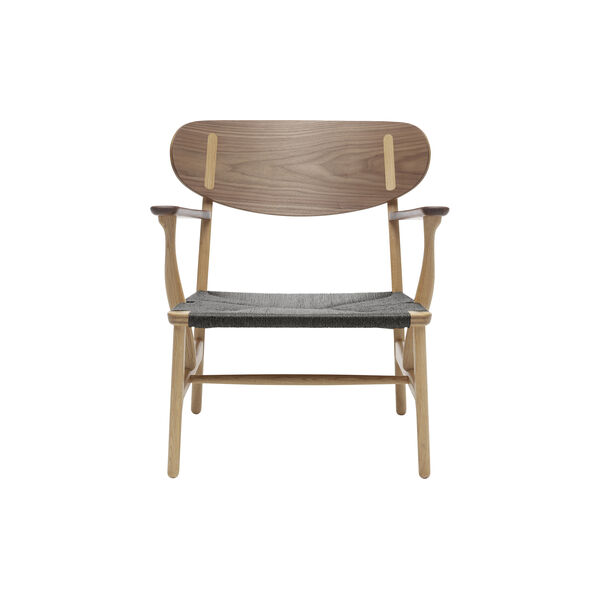 CH22 Lounge Chair, oiled oak/oiled walnut/black CH22 Lounge Chair, oiled oak/oiled walnut/black, Carl Hansen & Søn