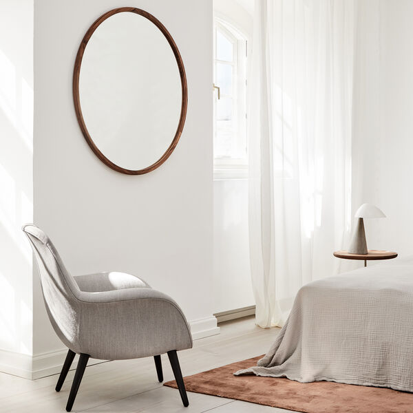 Silhouette Mirror Ø 100 cm, oiled walnut, Fredericia Furniture