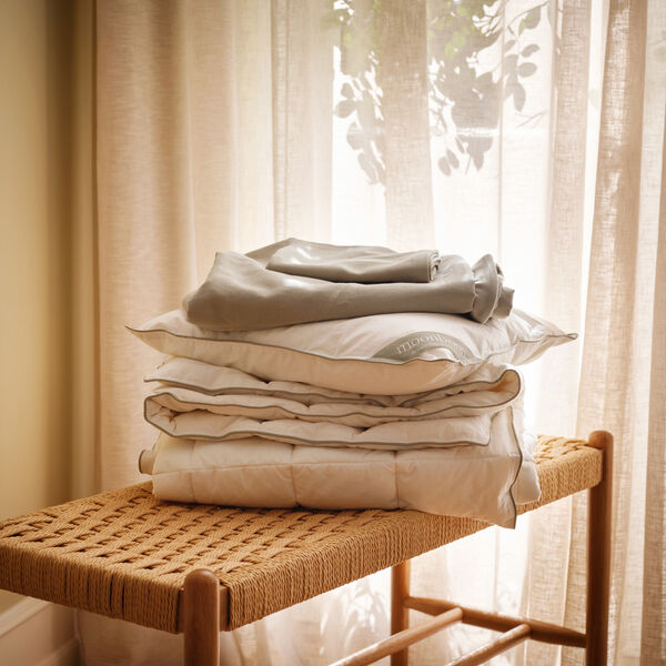 Bamboo Pillow, Moonboon