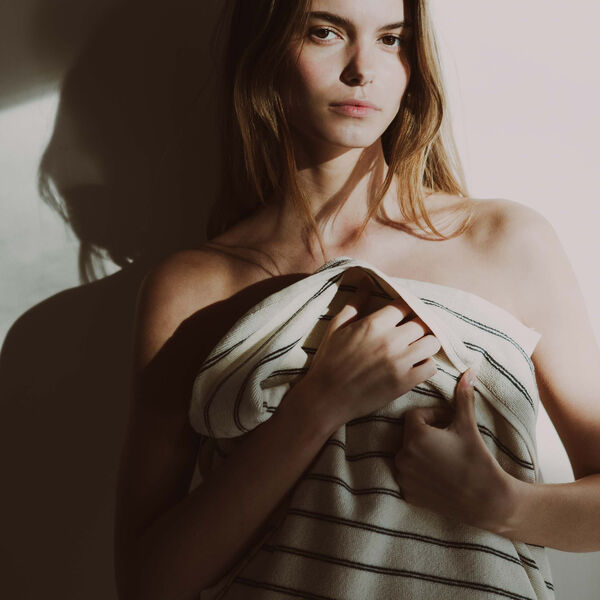 Una Towel, navy rain, Studio Feder